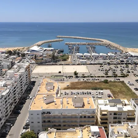 Апартаменты Golfinho - Sea View With Pool By Hd